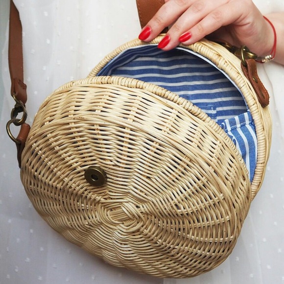 🆕 TULUM Circle Woven Rattan Crossbody - Picture 2 of 8